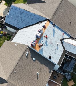 workers-on-roof